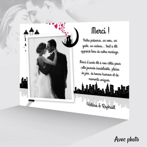 Carte de remerciement mariage humour avec chat et envolée de coeurs